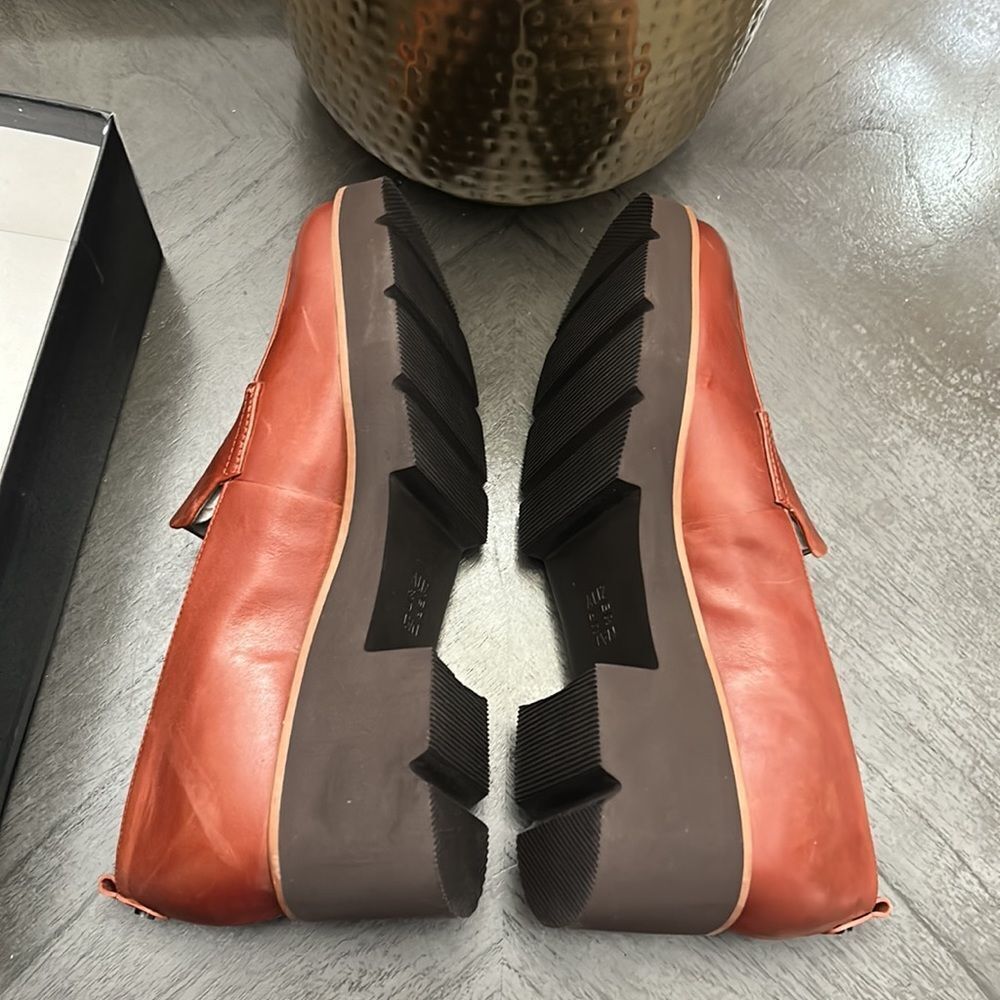 NATURALIZER Darry Lug Sole Loafers - Picture 6 of 11